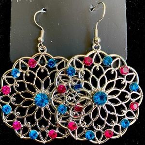 Flower power earring